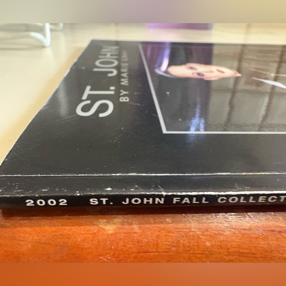 St. John by Marie St. John 2002 Fall Collection Fashion Catalog - Picture 7 of 10